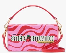 Bandolera Kate Spade KK212 Bubble Gum 3D cuero liso rojo multi nueva con etiquetas