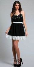 Vestido para mujer Peoples Market negro blanco diseño con volantes florales talla pequeña NUEVO