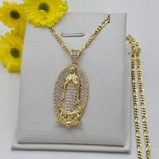 Collar Colgante Chapado en Oro 14K Nuestra Señora Virgen Guadalupe Cristales Claros Helados