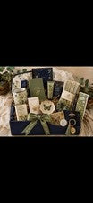 Sage & Story Grand Signature 18 Piezas Boutique Caja Misteriosa Regalos Curados