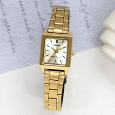 Reloj cuadrado de metal dorado para mujer Casio LTP-V007G-9E