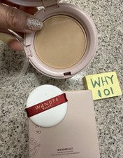Base en polvo WANDER Wanderlust en MEDIANO 0,31 oz/9 g TAMAÑO COMPLETO CAJA SELLADA $42