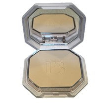 Base en polvo mate suave Fenty Beauty Pro Filt'r 0,32 oz/9,1 g NUEVA 105