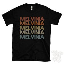 CAMISETA MELVINIA ESTILO RETRO REPETIDO Hombre y Mujer Novedad Genial Nombre Regalo