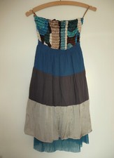 "NUEVO - Vestido magenta / vestido de verano sin tirantes, azul beige marrón - T. 34 / XS"