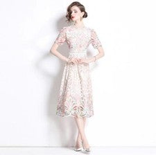 Vestido midi acampanado floral manga corta cuello redondo encaje guipur moda para mujer