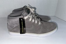 NUEVAS Tenis Nike Suketo Gamuza Para Hombres 8.5 Gris/Blanco 525310-001 DESCONTINUADAS 2012