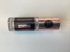 Corrector Makeup Revolution CONCEAL & DEFINE INFINITE 0,16 FL OZ 5 ml -NUEVO SELLADO