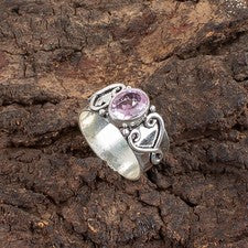 Hermoso anillo de regalo de mujer hecho a mano con piedras preciosas de kuncita rosa de plata de ley 925