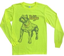 Camiseta Streetwear Rude Dogs Logo Retro Vintage Diseño Gráfico Estilo Suave