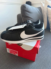 Nike Cortez Textil - Negro/Blanco - Totalmente Nuevas - DZ2795 001 - EU 41 - UK 7