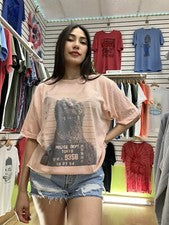 Camiseta Godzilla Mugshot Retro Vintage Diseño Gráfico Estilo Suave