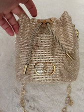 *NUEVO EN CAJA* Christian Dior Beauty Gold Pouch GWP Edición Limitada ⭐️⭐️