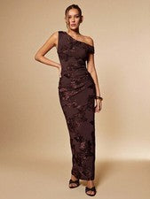 Elegante Vestido de Fiesta Marrón Escote Asimétrico