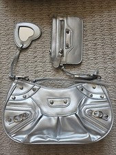 SKMQAKU MUJER REMACHE CARTERA BOLSO DE MANO ESTILO PUNK MOTO BANDOLERA MEDIA LUNA