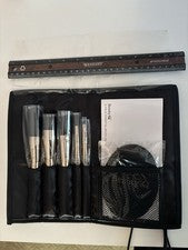 Beauty IQ Juego de 6 brochas de maquillaje más almohadilla limpiadora en estuche de viaje negro nuevo