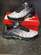 Hombres Nike TN talla UK 11 Negro - Gris - Verde