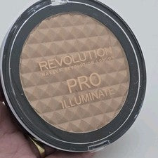 Polvo iluminador Revolution Pro Illuminate 0,52 oz compacto NUEVO #20129