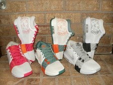ZAPATO NIKE LEBRON TESTIGO 8 BB/ELIGE BLANCO-GRIS/VERDE-NARANJA/NARANJA-ROSA/HUESO DE UVA