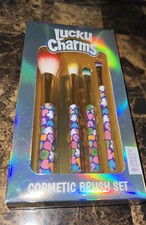 Juego de 4 piezas de cosméticos Lucky Charms. Pinceles delineadores de ojos en polvo, mezcla, sombra