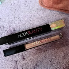 Iluminador líquido Huda Beauty 303 5 g nuevo en caja
