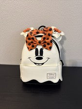 Nuevo con etiquetas Loungefly Disney Minnie Mouse ¡BOO! Mini Mochila Halloween Orejas Blancas Negras
