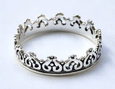 Anillo corona y corazón de amor de plata de ley 925