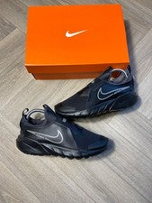 Nike Flex Runner 2 | Entrenadores sin cordones negros | Reino Unido Junior Tallas 3-5,5