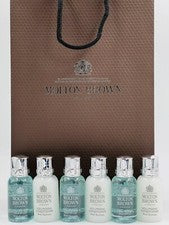 Molton Brown Juego de Regalo para el Cuidado del Cabello Tamaño de Viaje 6x 30 ml Champú y Acondicionador Kumudu