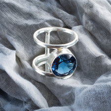 Anillo de joyería hecho a mano con piedras preciosas de topacio azul de Londres 925 para regalo