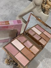Charlotte Tilbury Hollywood aspecto instantáneo en una paleta belleza bastante brillante