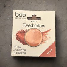 Sombra de ojos magnética mate impermeable Billion Dollar Beauty BDB rústica 0,042 oz