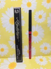 KVD Kat Von D NUEVO Delineador de Labios Eterno Belleza Tamaño Completo en Outlaw 0.009 OZ