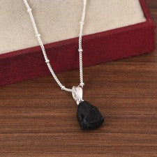 Collar colgante de piedras preciosas curativas naturales con obsidiana negra cruda para regalarle