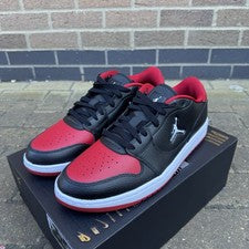 Jordan Nike Hombres Court Connect Entrenadores Bajos Zapatos Reino Unido 11.5 Negro y Rojo Criado