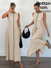 Maxivestido sin mangas en colores albaricoque con detalles en contraste