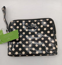 Estuche pequeño para dispositivo Kate Spade para mujer lunares blanco y negro AE8