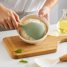Cuchara de arroz de silicona con mango de madera natural para ollas y sartén antiadherentes