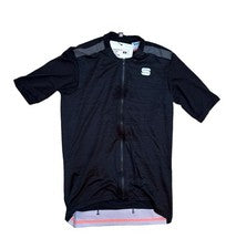 Camiseta deportiva Supergiara manga corta para hombre grande negra estilo # 1121023