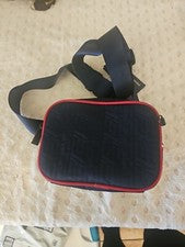 Tommy Hilfiger Cartera XBody Convertible Bolso Cinturón Azul y Rojo - A6
