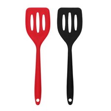 Espátula de silicona, girador ranurado, sartén: herramientas de cocina esenciales