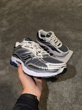 Saucony ProGrid Omni 9 Deep Navy