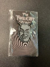 Prendedor esmaltado The Twilight Zone Mystic Seer