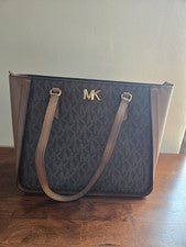 Bolso de mano Michael Kors Sylvia marrón mediano para dama