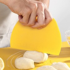 2 Stück 6,1 x 4,5 Zoll Teigschaber zum Messen von Portionieren und Schaben