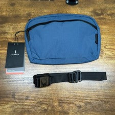 Bolso Bandolera ALPAKA Flight Sling Azul Axoflux 210D Tela Reciclada AA010460618