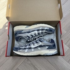 Nike P-6000 Hombre Entrenadores - Azul Trueno/Vela - Reino Unido 10 - Nuevas y Auténticas