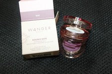 Dúo de sombras de ojos Wander Beauty Double Date nuevo en caja Wink/Bae