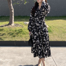 Vestido floral de manga larga de longitud media con cuello en V estampado elegante de moda para mujer
