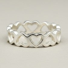 Anillo de plata esterlina genuina con corazones banda sólida con sello 925 hecho a mano